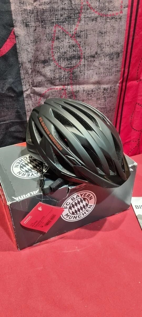 Foto 4 de Alpina Casco Parana FCB Talla: 51 – 56