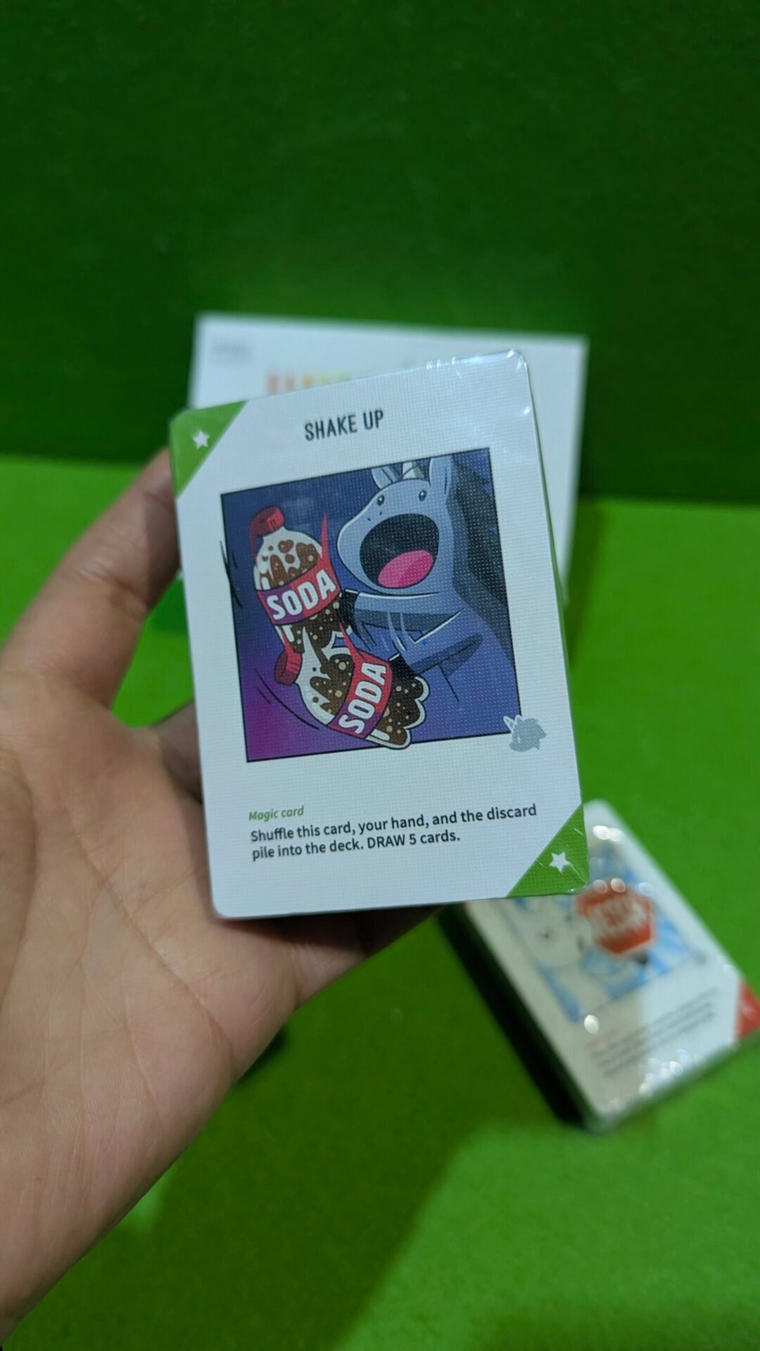 Foto 4 de Asmodee Unicornios inestables – Juego de Cartas version Ingles