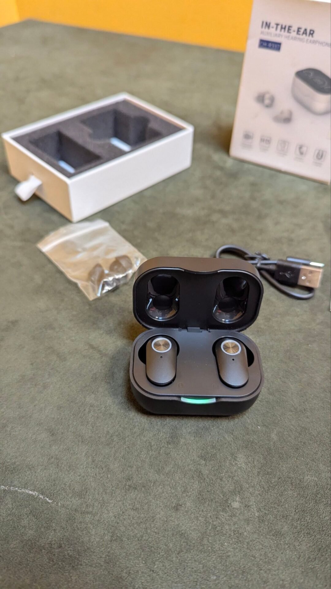 Foto 8 de Auriculares amplificadores CH-R337 Bluetooth 5.3 con estuche de carga