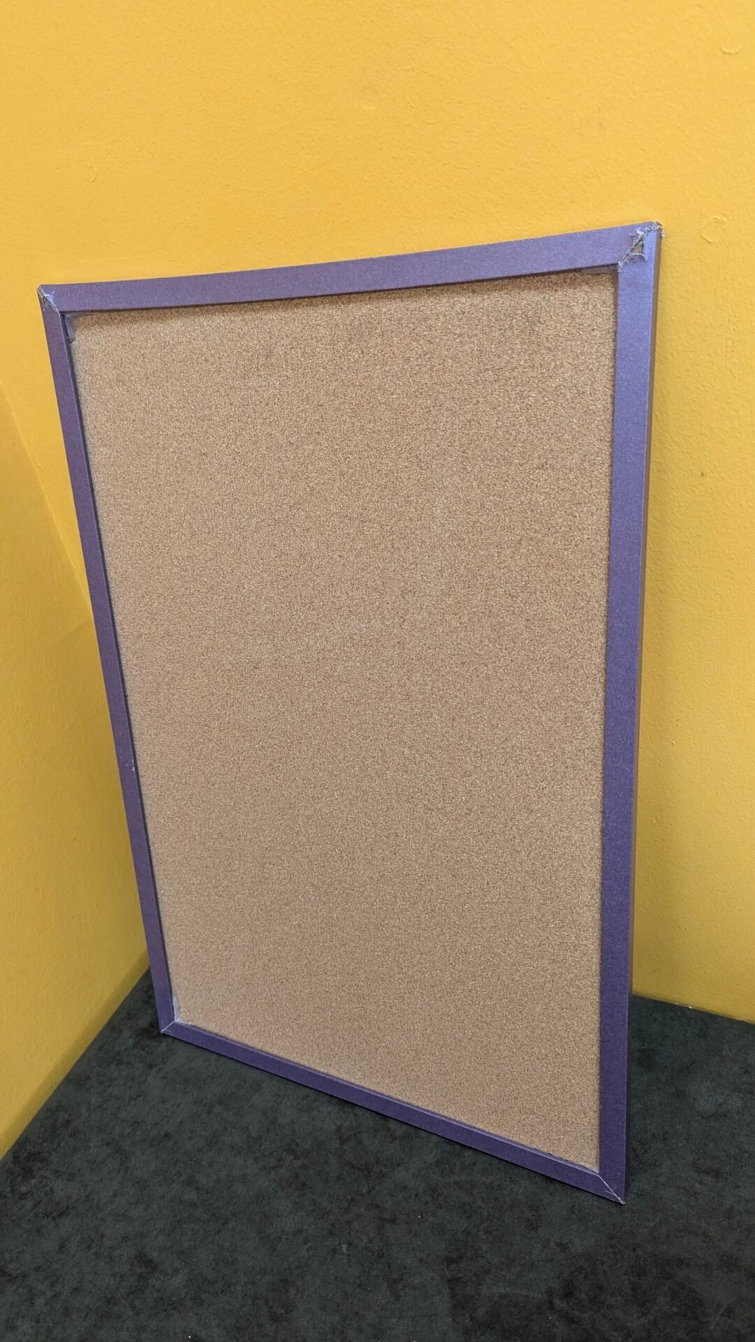 Foto 3 de Bi-Office – Tablón de Anúncios de Corcho Violeta 60×40 cm
