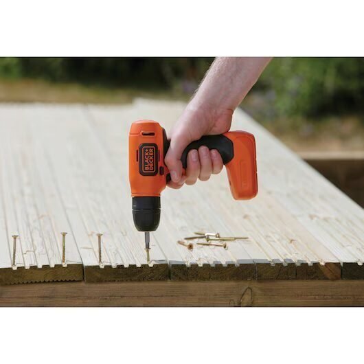 Foto 10 de BLACK+DECKER BDCD8-QW – Taladro atornillador sin cable 7.2V con batería de litio