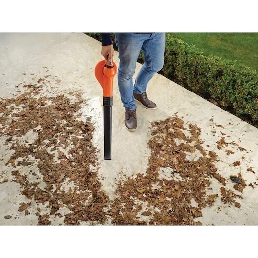 Foto 2 de BLACK+DECKER Soplador PowerCommand 18V, batería de litio 2.0Ah, 2 velocidades, f