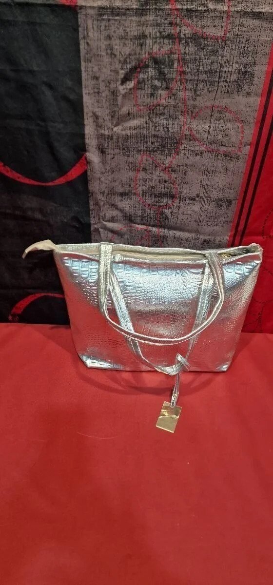 Foto 2 de Bolso de hombro para mujer, de piel sintética de cocodrilo