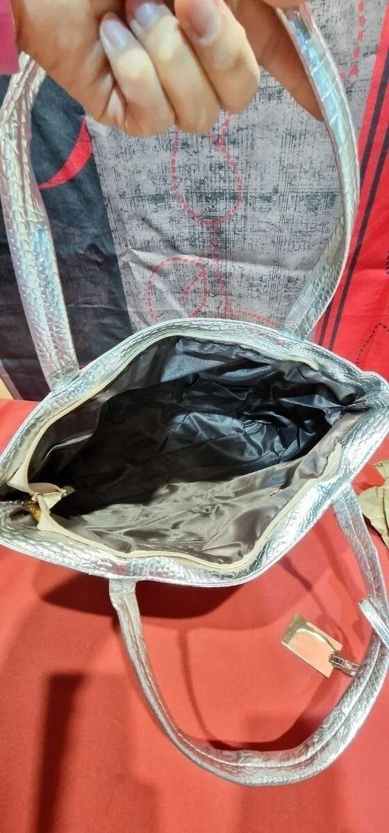 Foto 6 de Bolso de hombro para mujer, de piel sintética de cocodrilo