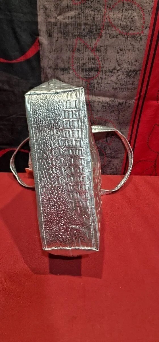 Foto 7 de Bolso de hombro para mujer, de piel sintética de cocodrilo