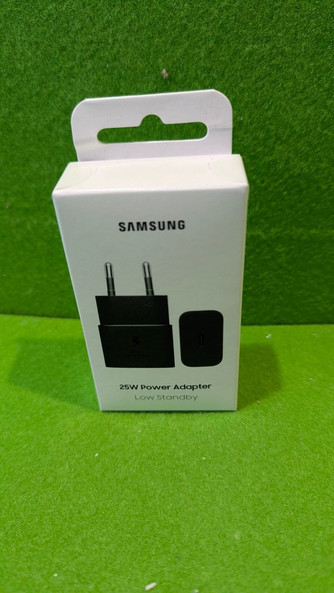 Foto 2 de Cargador SAMSUNG USB-C 25W GAN Negro SIN Cable