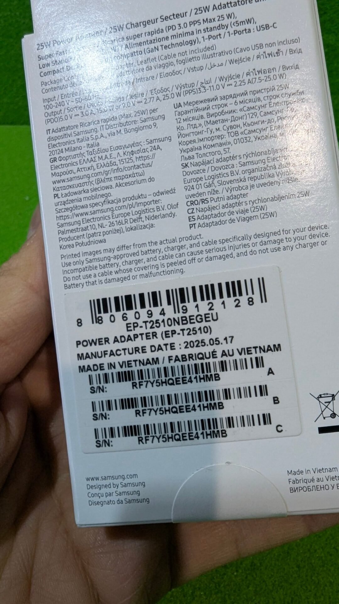 Foto 6 de Cargador SAMSUNG USB-C 25W GAN Negro SIN Cable
