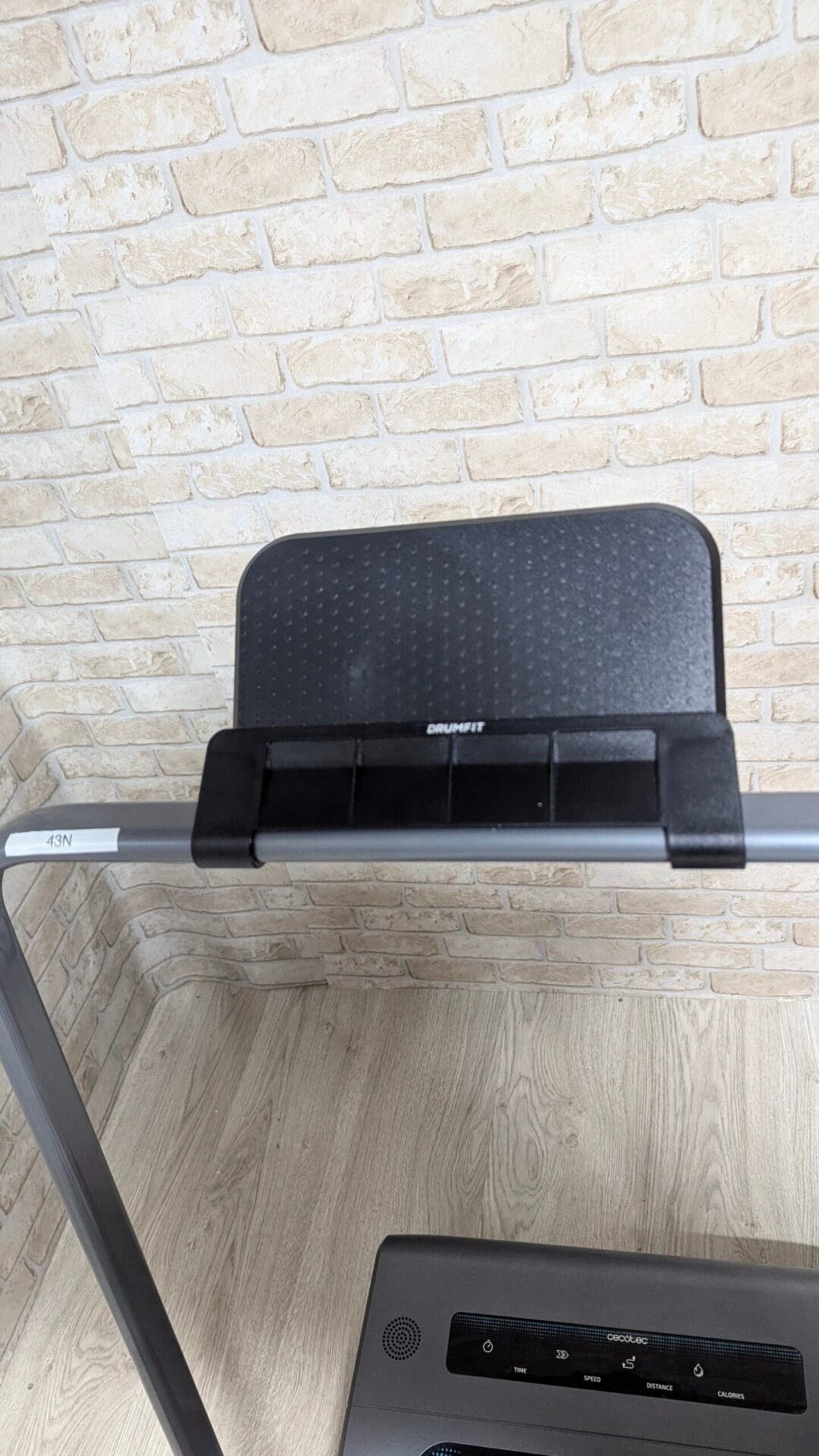 Foto 4 de Cecotec Cinta de Andar Plegable, Niveles de iniciación, Pantalla LED, Ruedas de