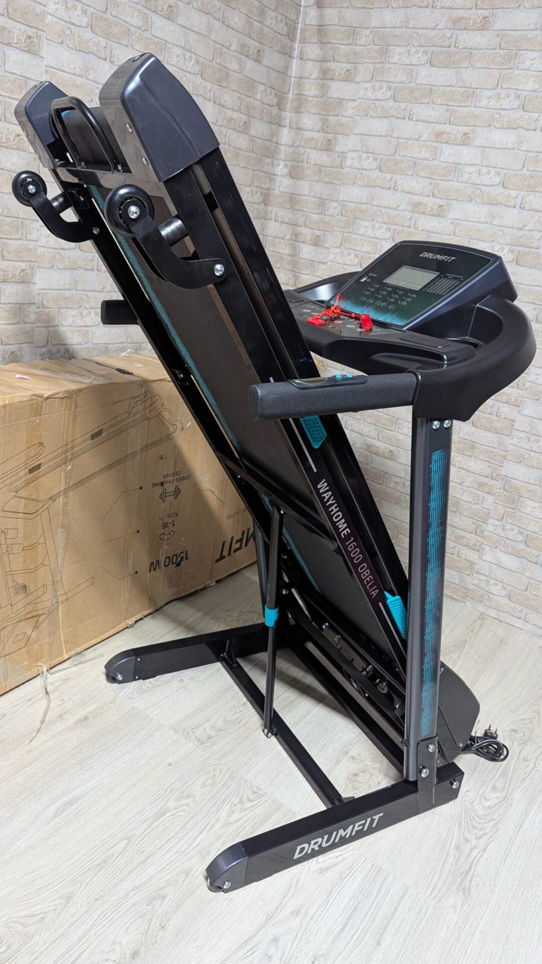 Foto 5 de Cecotec Cinta de Correr Plegable DrumFit WayHome 1600 Obelia