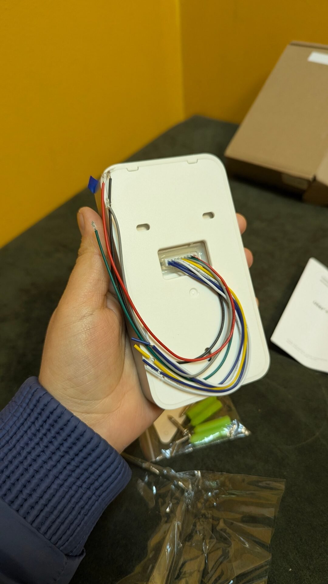 Foto 9 de Control de acceso biométrico con huella, teclado y tarjeta RFID 12V