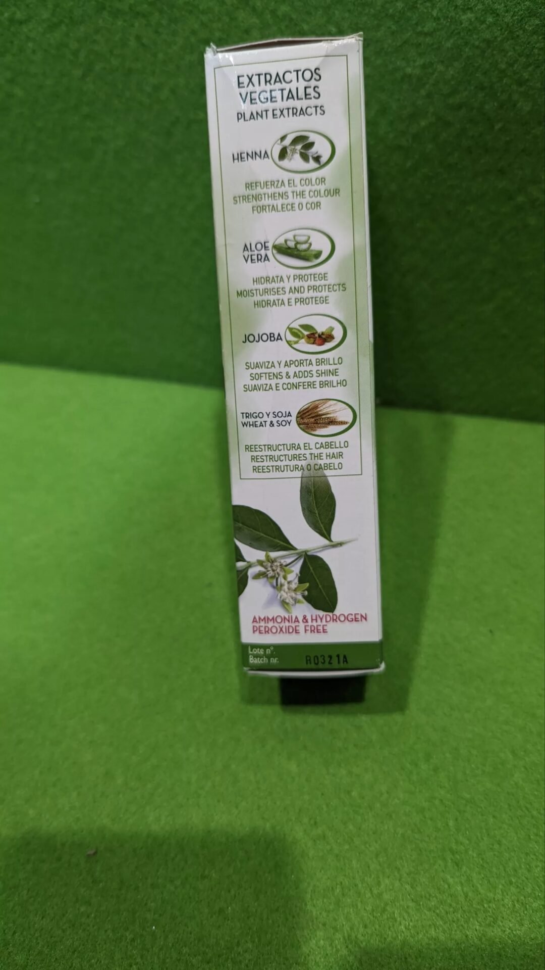 Foto 3 de CREMA COLORANTE CABELLO CASTAÑO 80 ML