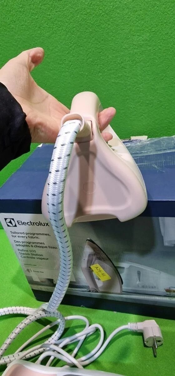 Foto 7 de Electrolux plancha E6ST1-4PP Calentador Potencia de 2400 W