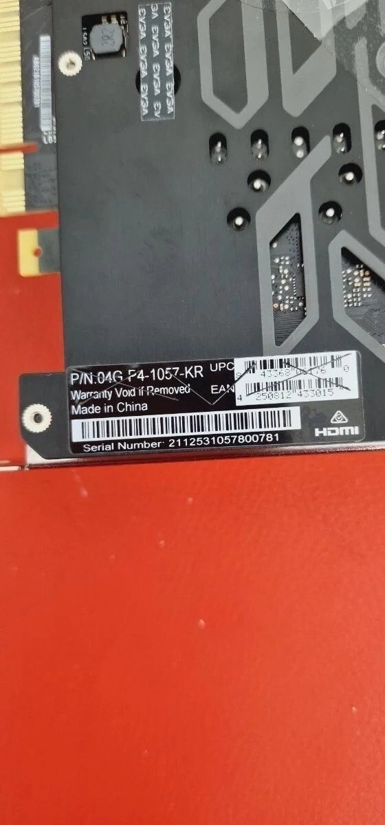 Foto 8 de EVGA GeForce GTX 1650 SC ULTRA ventilador doble