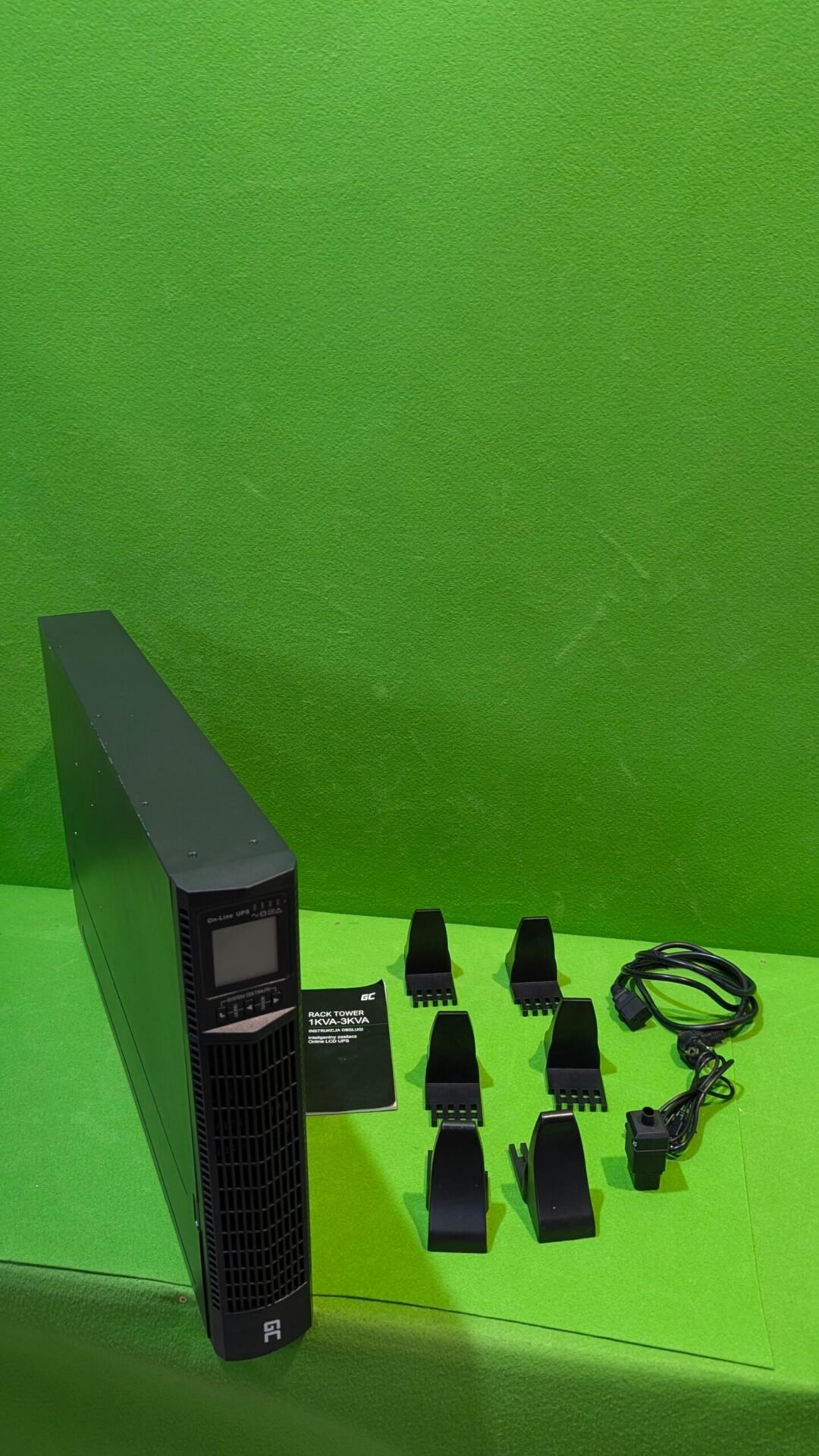 Foto 4 de Fuente de alimentación UPS YDC9103S-RT montada en bastidor 3KVA/2700W