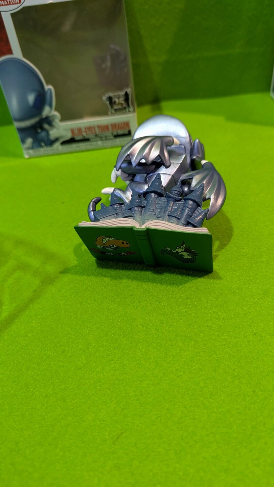 Foto 5 de Funko Pop! Animation: Yu-Gi-Oh! – Blue Eyes White Dragon Eyes Toon Dragon 1062