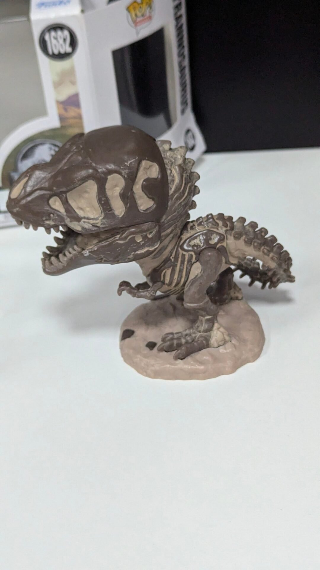 Foto 4 de Funko Pop Movies JP​ Fossil Tyrannosaurus – Nuevo