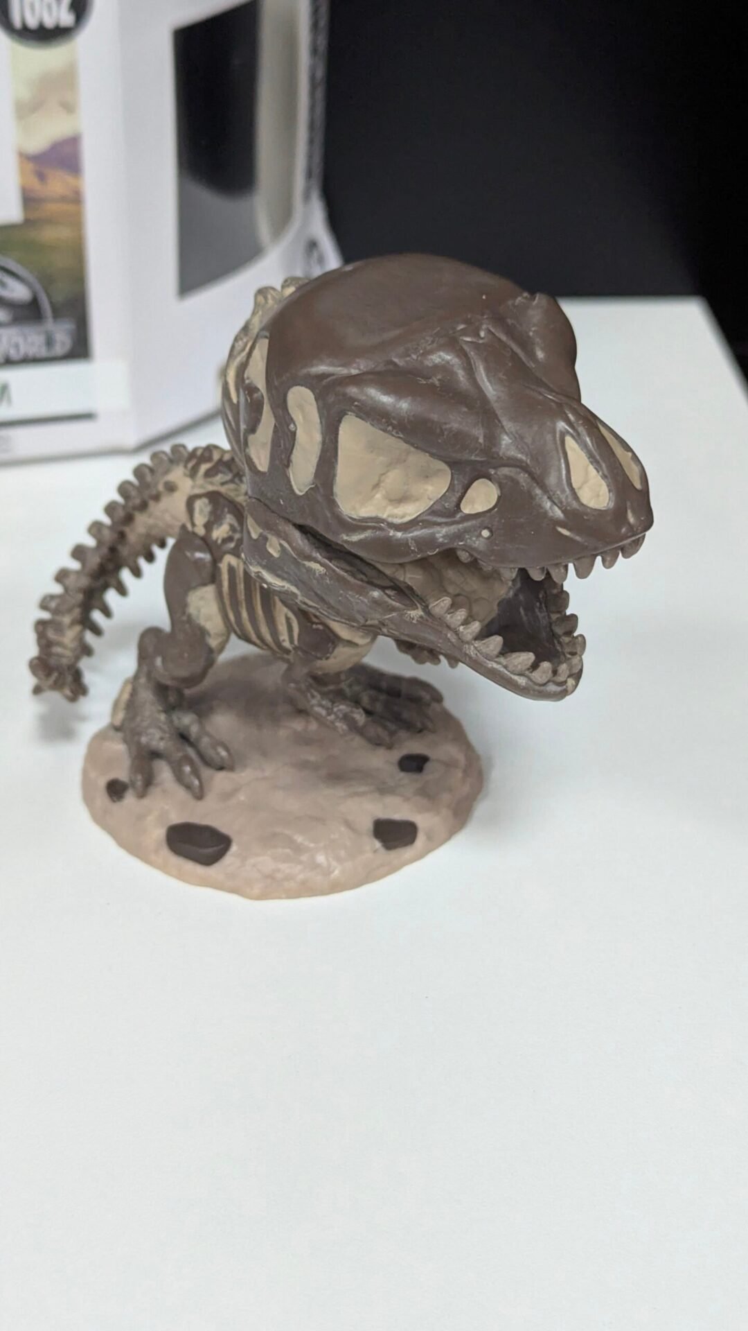 Foto 5 de Funko Pop Movies JP​ Fossil Tyrannosaurus – Nuevo
