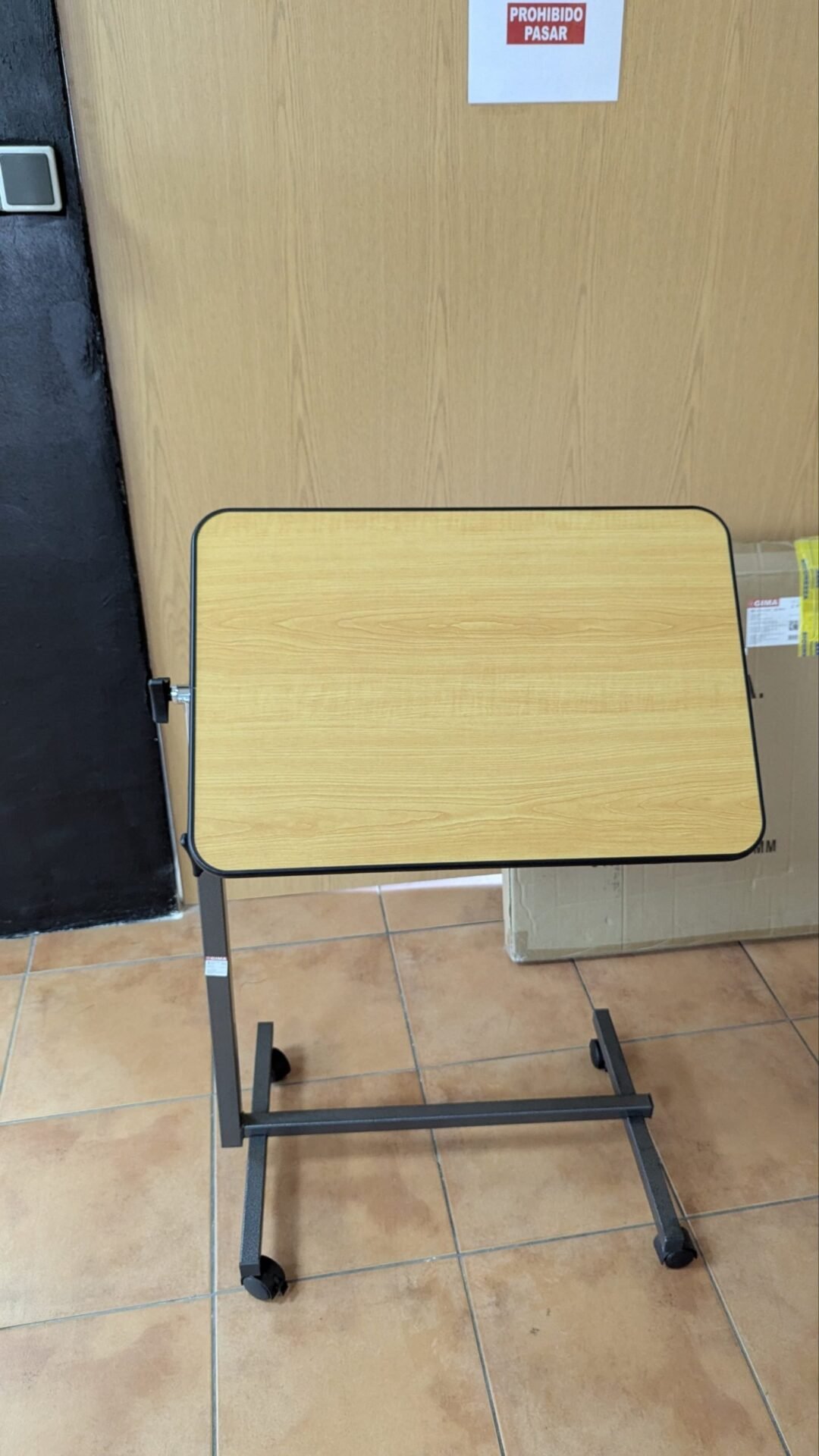 Foto 3 de Gima Mesa de cama para pacientes encamados