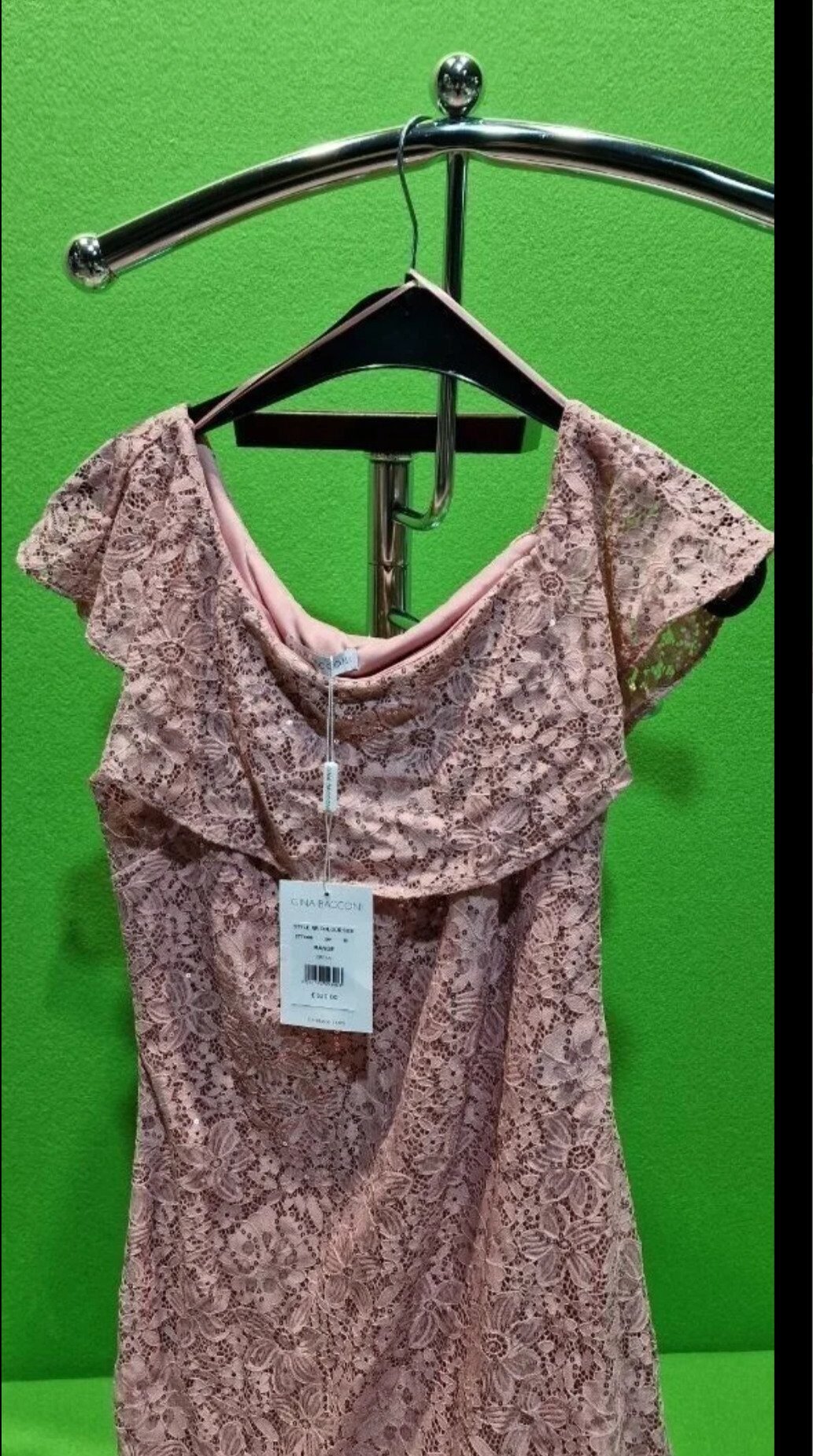 Foto 5 de Gina Bacconi Vestido largo de encaje con lentejuelas Amara