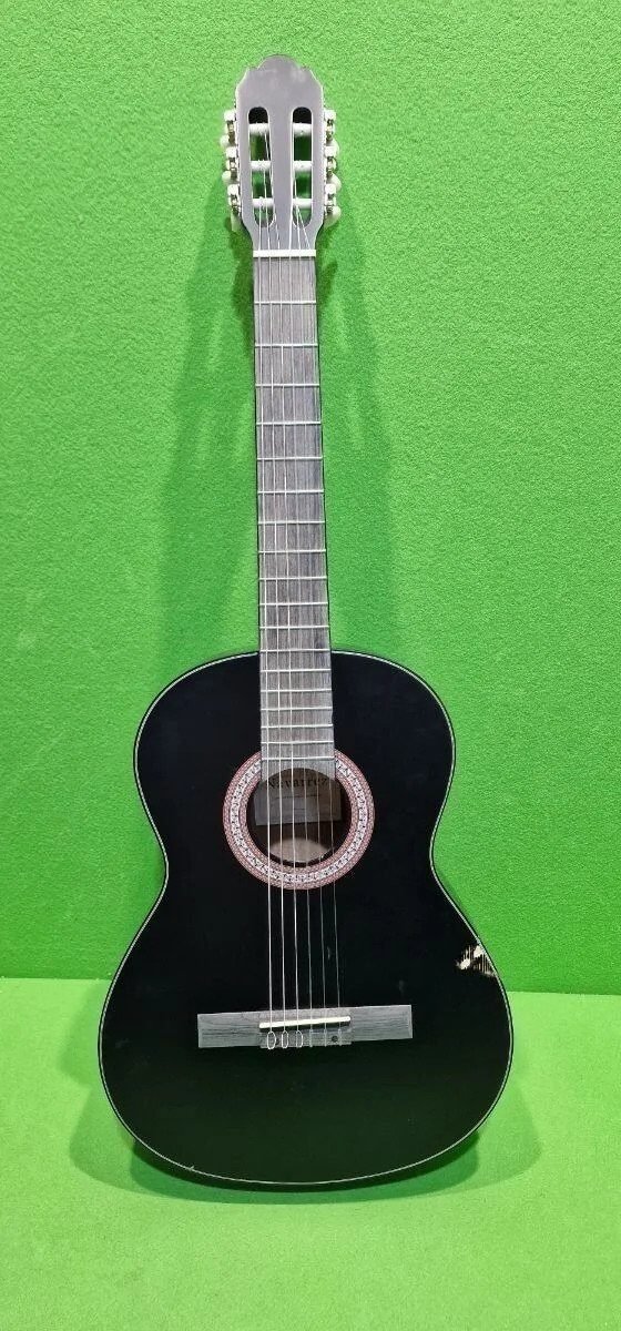 Guitarra Electroacústica Juan Miguel Navarrez en Lalín, Pontevedra