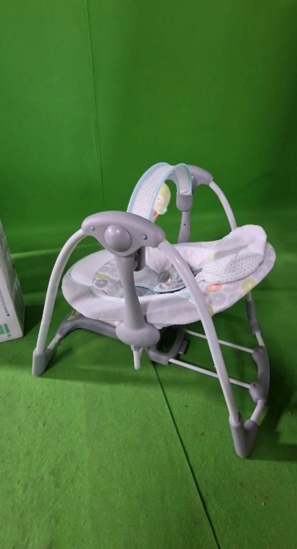 Foto 5 de Ingenuity, Columpio Compacto Plegable Hugs & Hoots