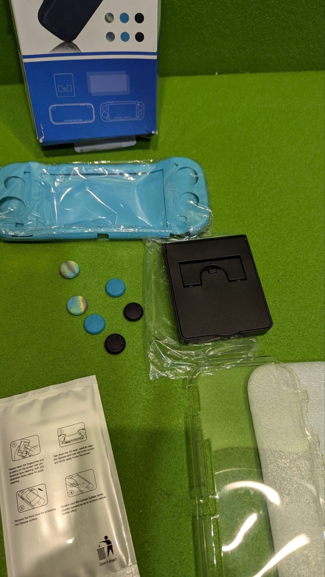 Foto 4 de Kit 6 en 1 de Accesorios para NS Switch Lite