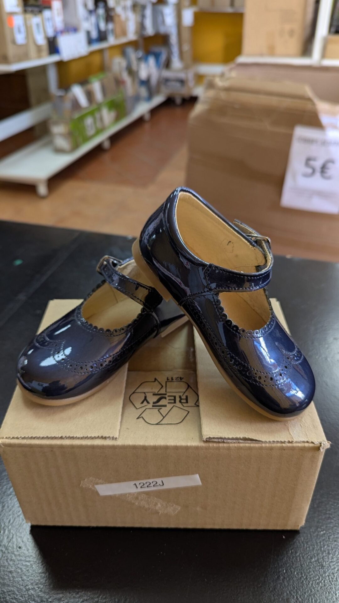 Merceditas charol de piel azul talla 25 en Lalín, Pontevedra