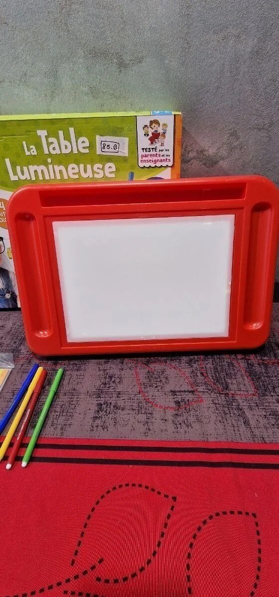Foto 4 de Mesa de luz carotina