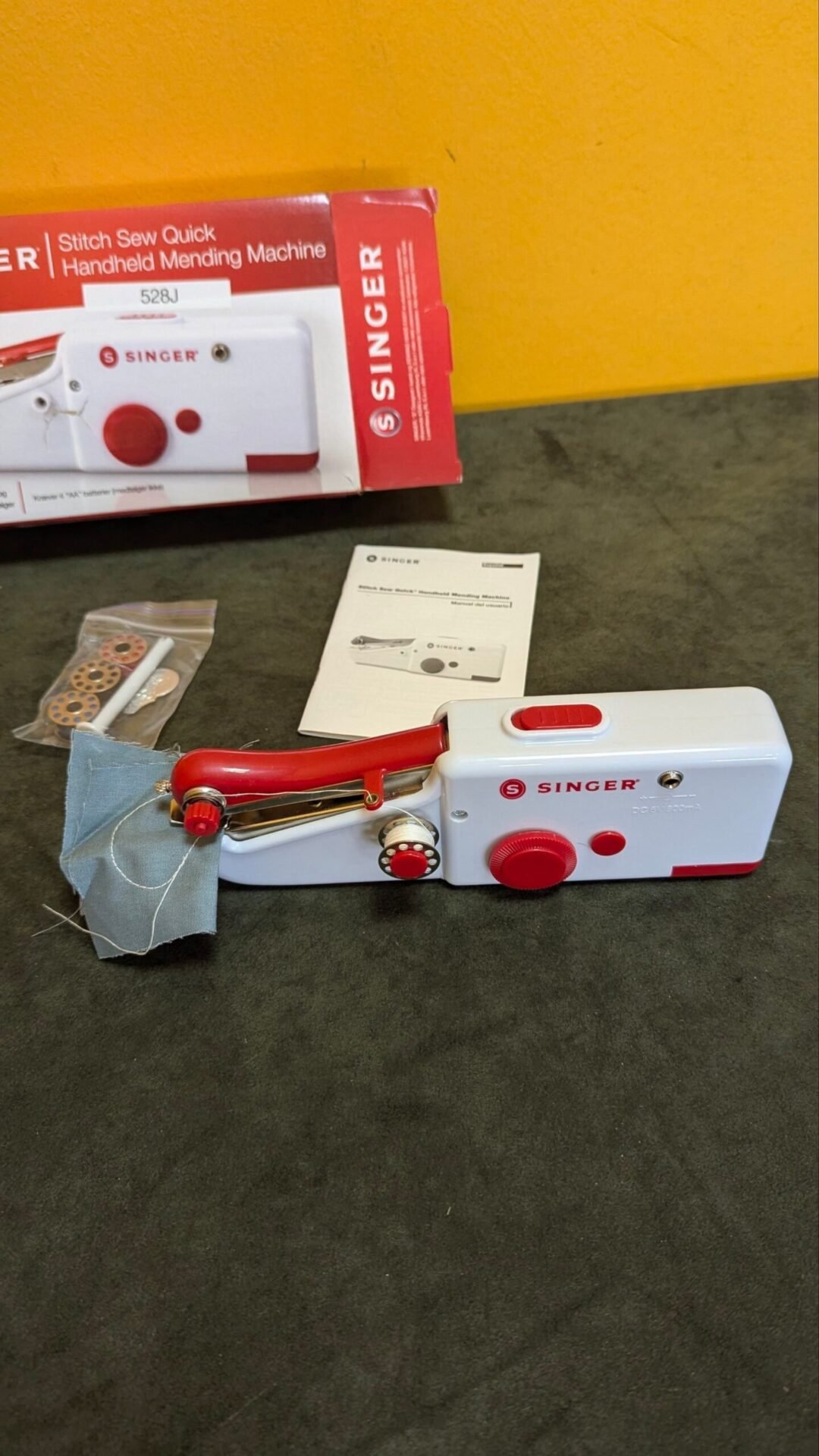 Foto 7 de Minimáquina de coser mecánica SINGER