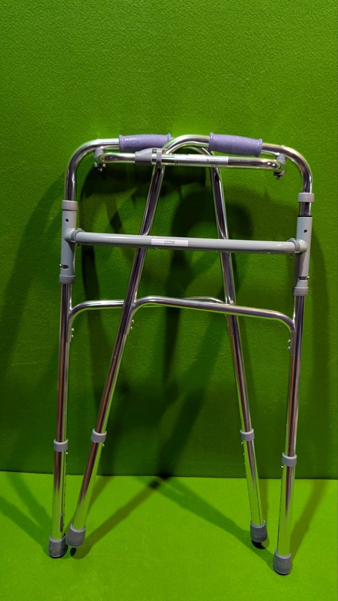 Foto 3 de Mobiclinic®, Andador para ancianos, Plegable