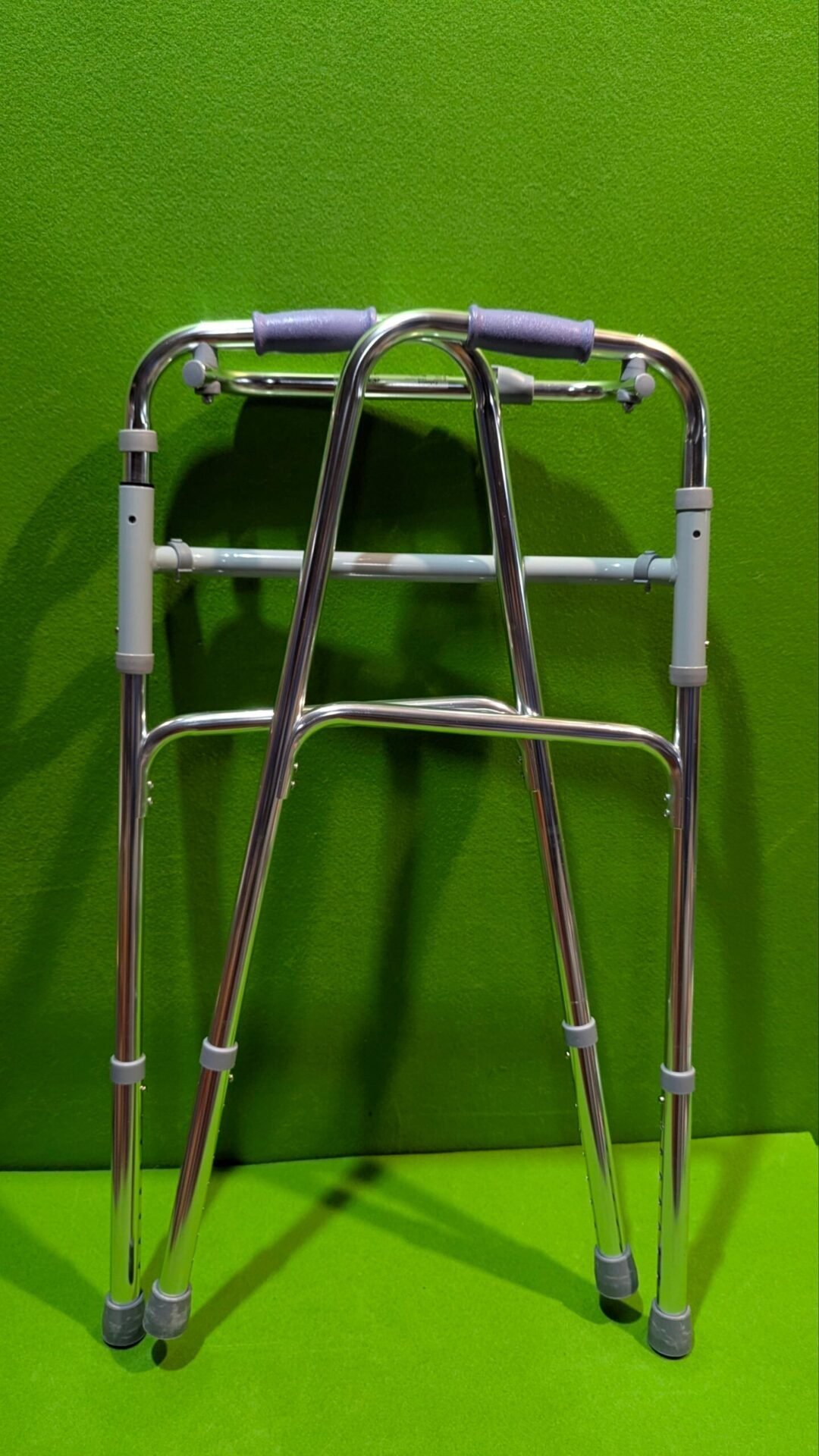 Foto 4 de Mobiclinic®, Andador para ancianos, Plegable