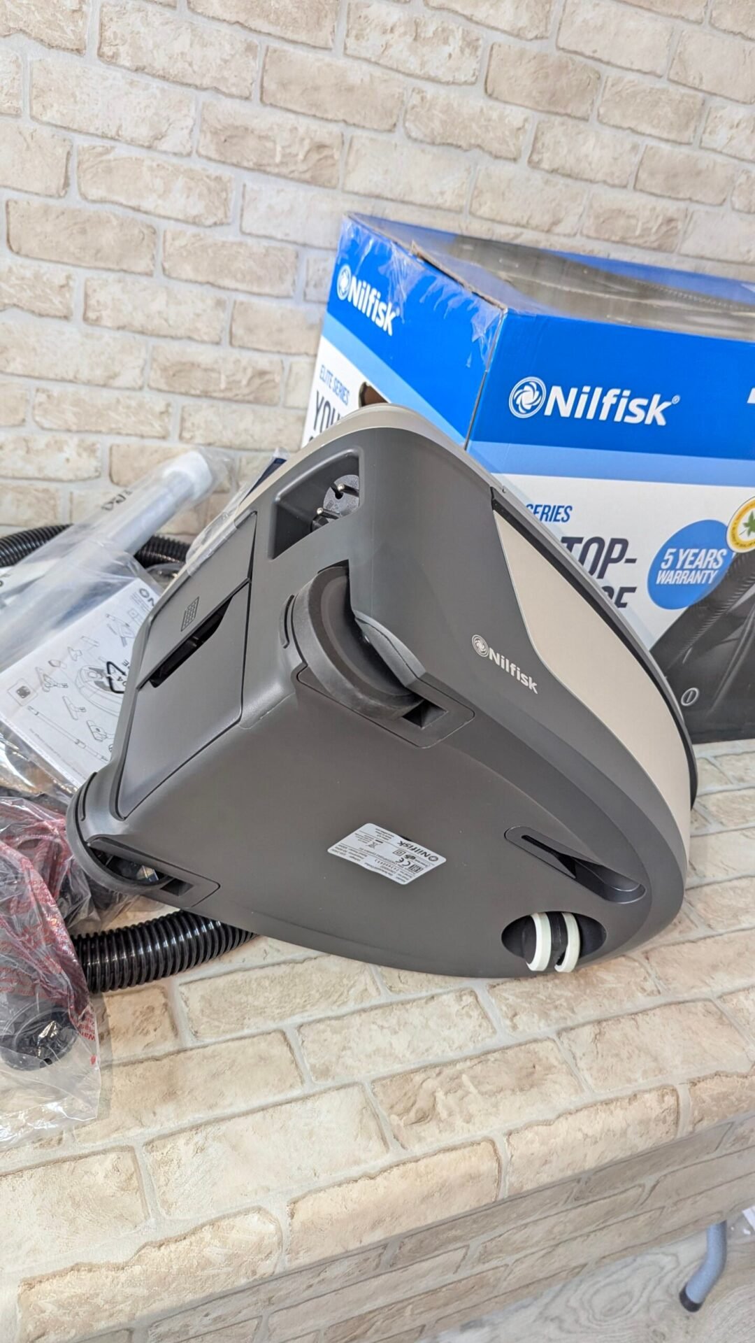 Foto 6 de Nilfisk Aspiradora Elite para Suelos y Alfombras