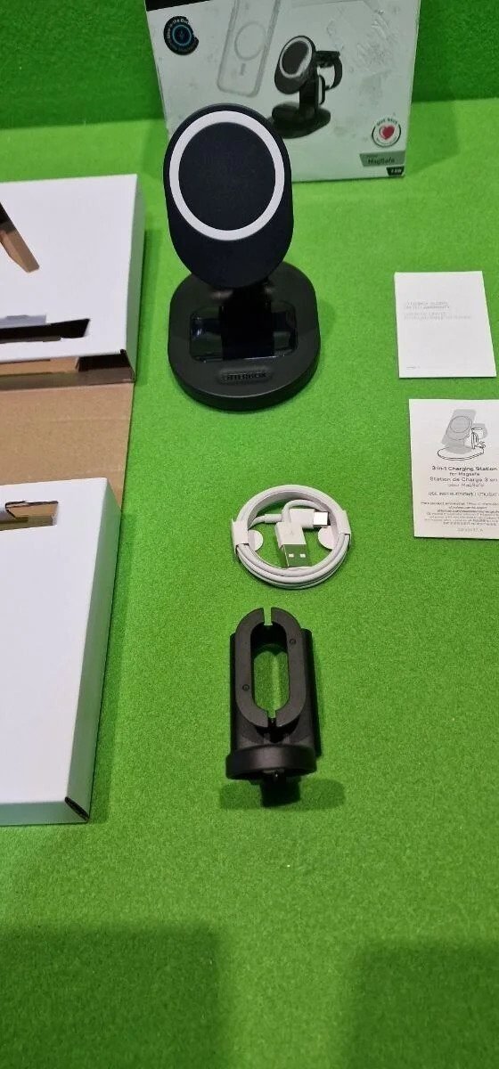 Foto 3 de OtterBox Soporte Cargador Inalámbrico 3 en 1