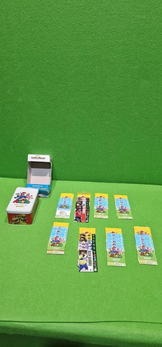 Foto 2 de Panini Super Mario TC-Caja metálica con Bolsillos y Tarjetas