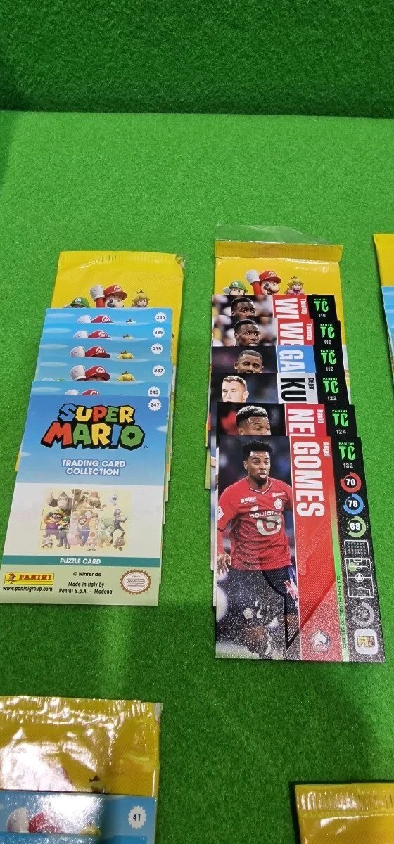 Foto 3 de Panini Super Mario TC-Caja metálica con Bolsillos y Tarjetas