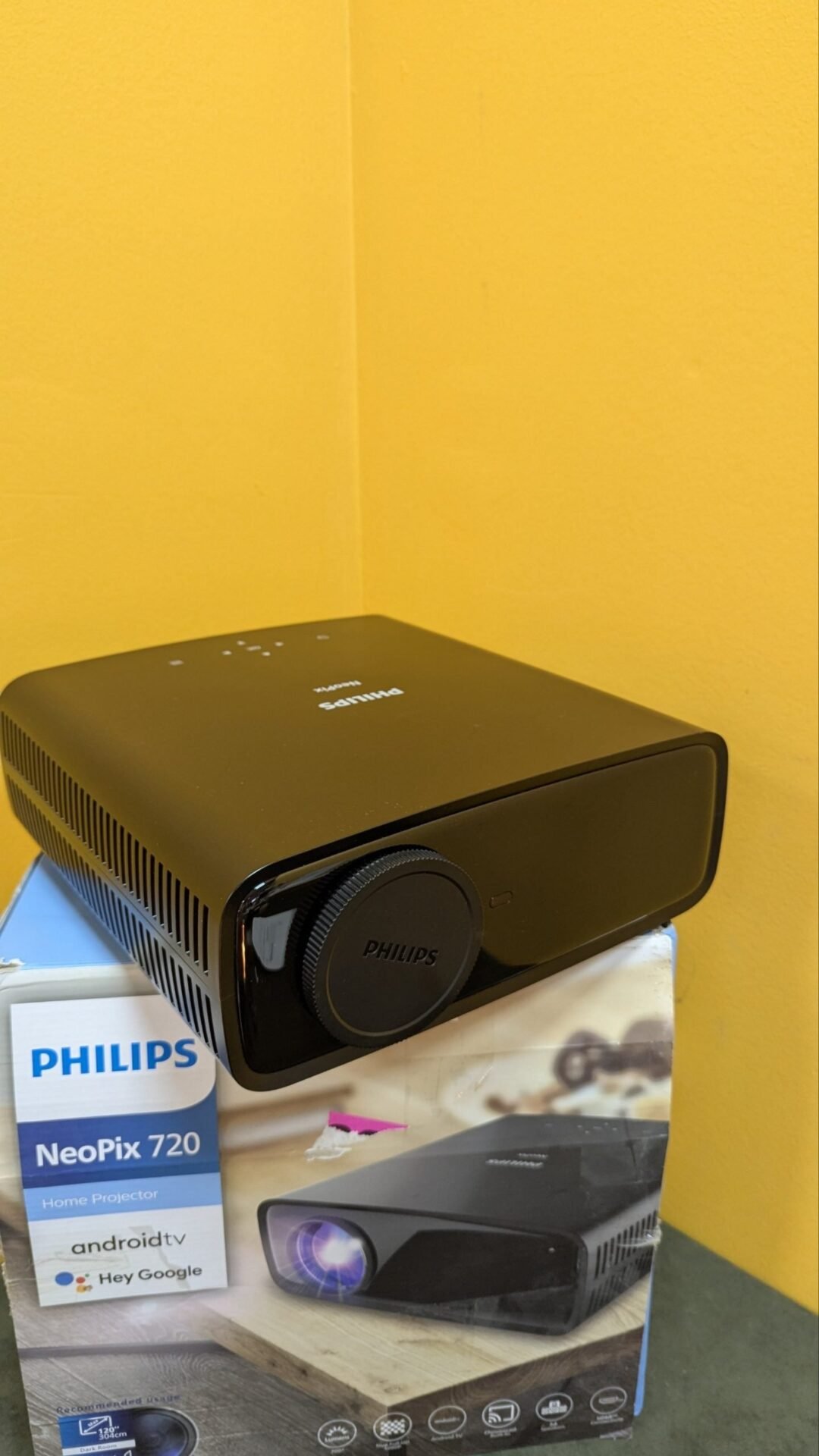 Foto 10 de Philips NeoPix 720, proyector FALTA EL MANDO