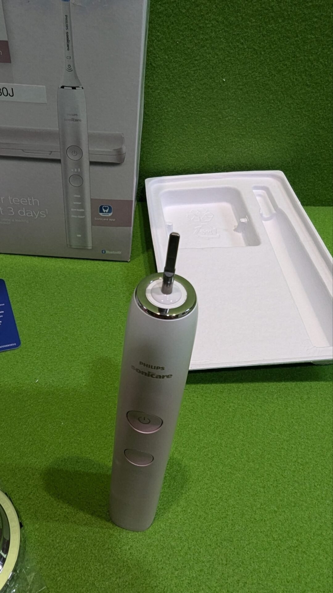 Foto 10 de Philips Sonicare DiamondClean 9000 Serie, Cepillo dental eléctrico de edición es