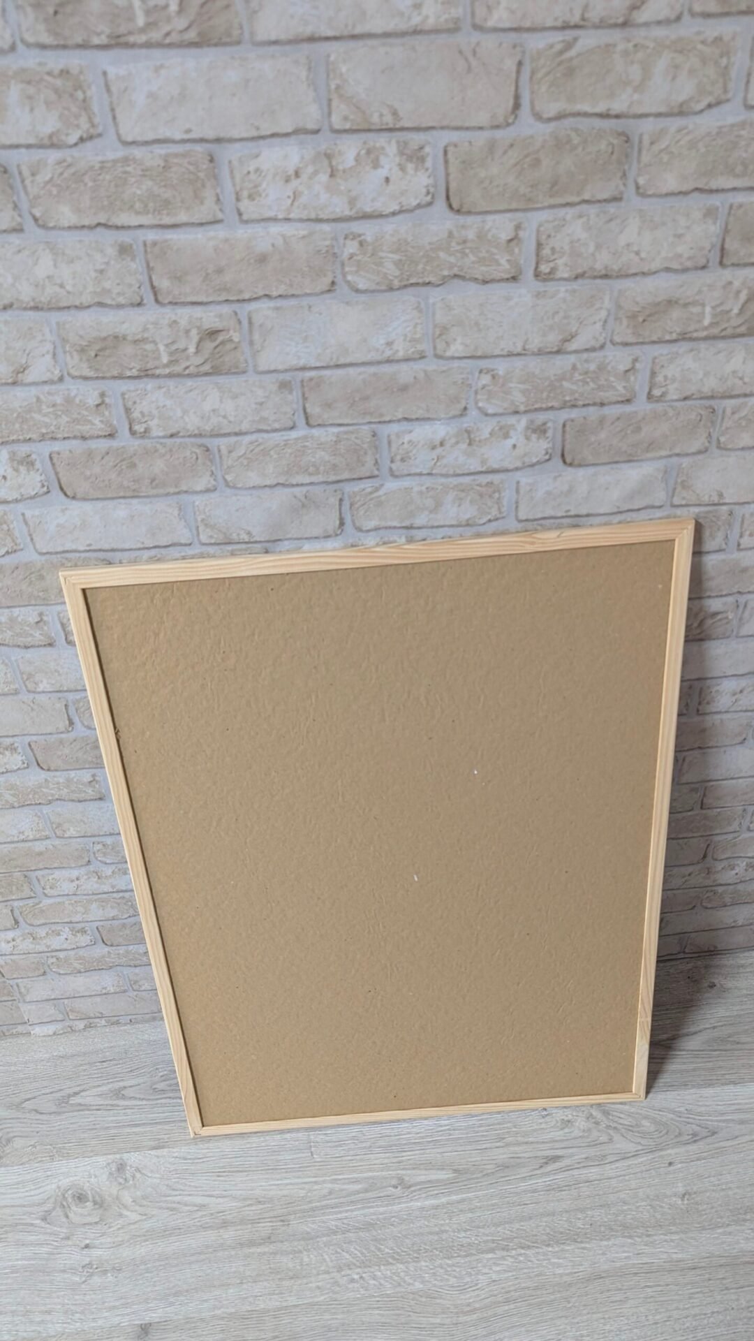 Foto 5 de Pizarra blanca magnética con marco de madera de pino, 80 x 60 cm