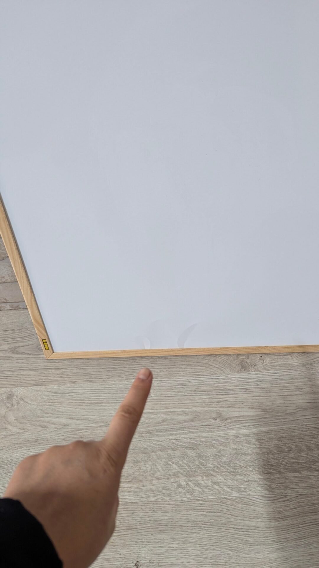 Foto 6 de Pizarra blanca magnética con marco de madera de pino, 80 x 60 cm