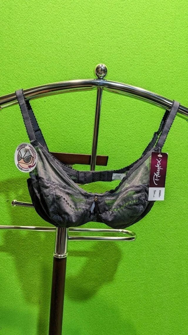 Playtex Sujetador con aros de encaje y microfibra Talla: FR 90C en Lalín, Pontevedra