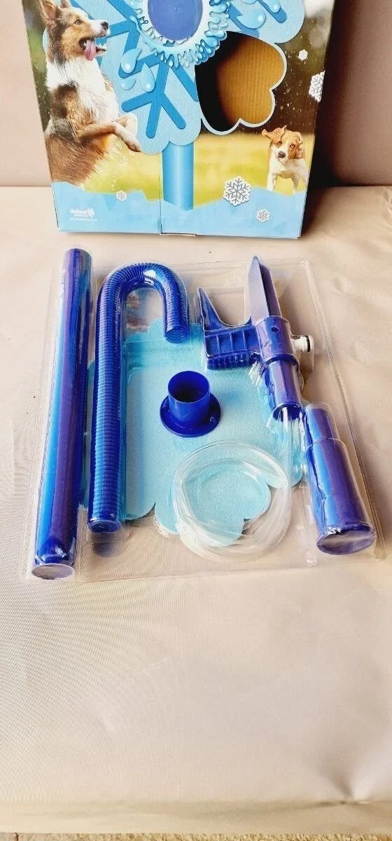 Foto 4 de Pulverizador de flores de hielo CoolPets Rocía agua