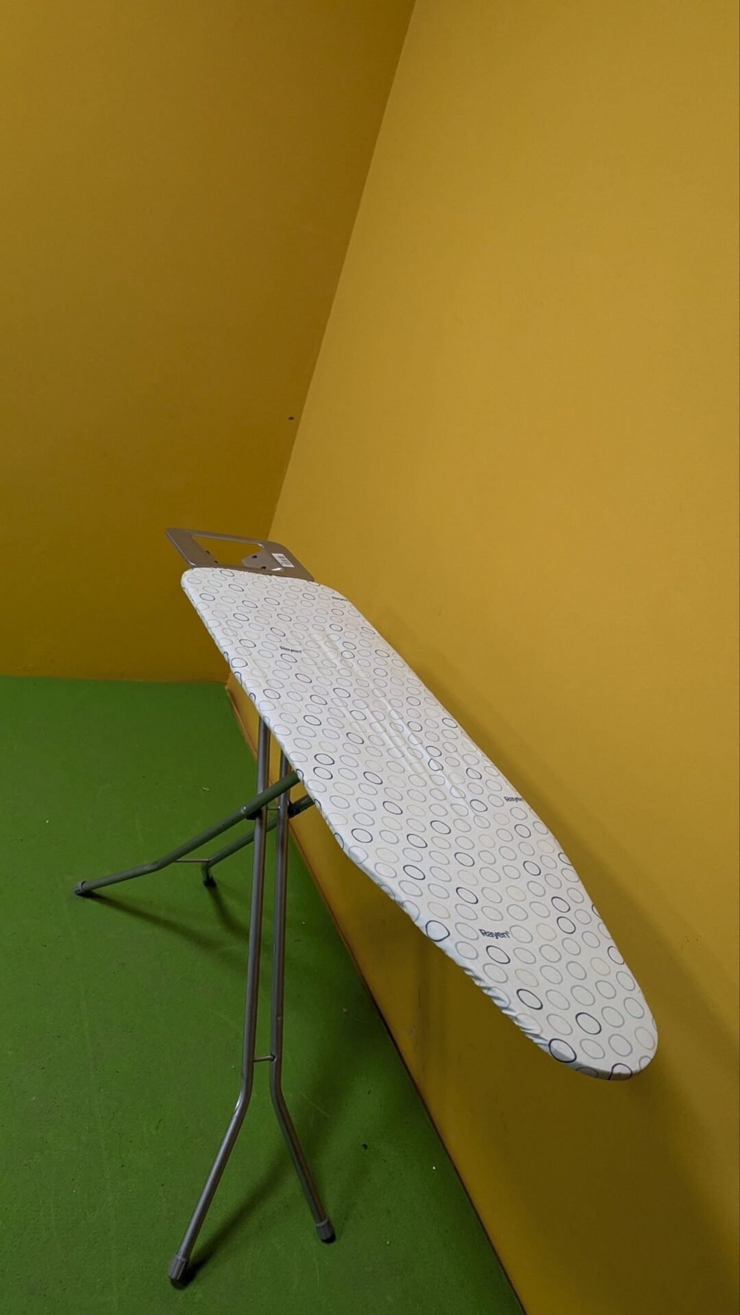 Foto 3 de Rayen Tabla de planchar – Nuevo