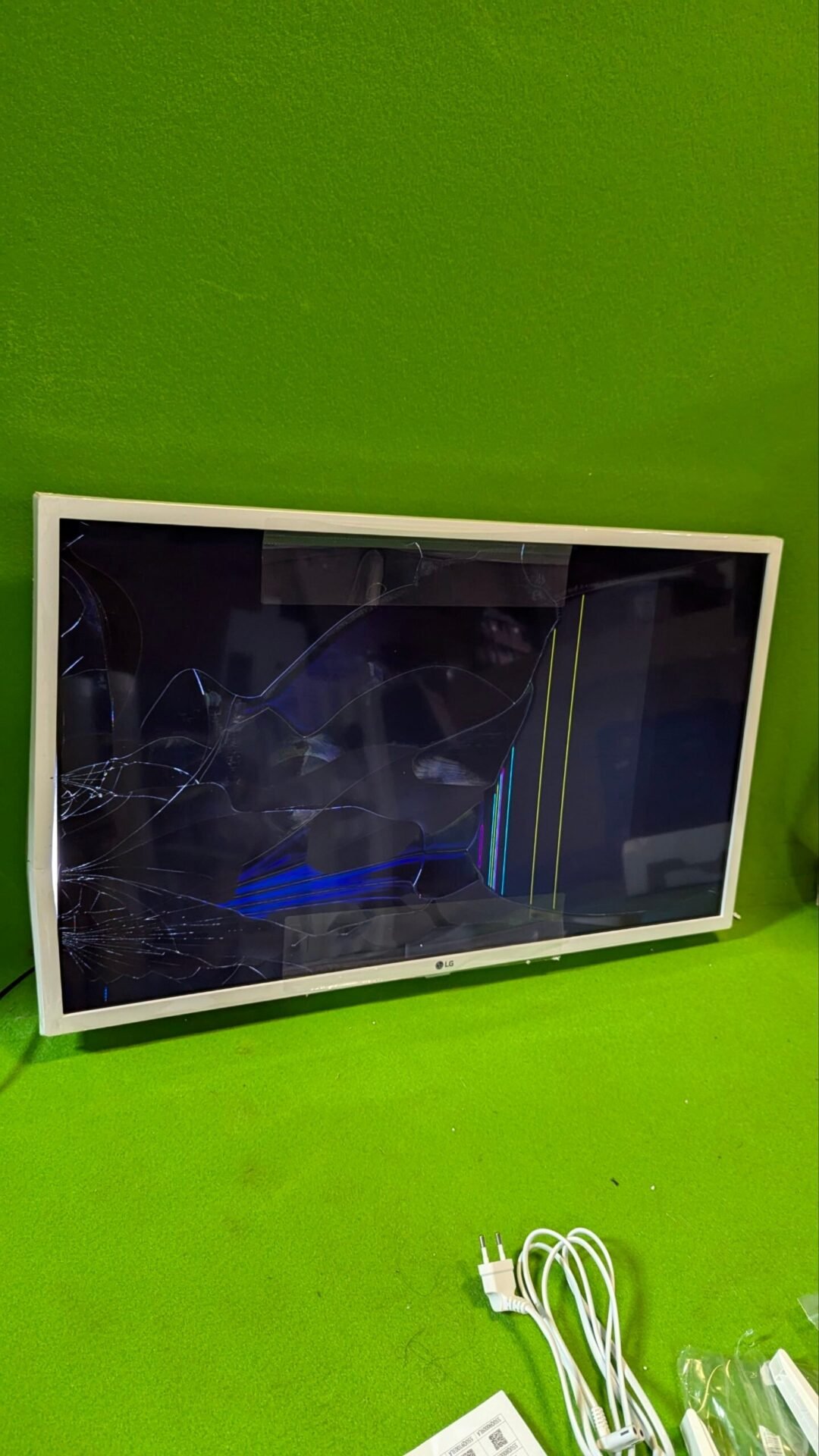 Foto 5 de REPUESTOS LG Televisor LG 32LQ63806LC – Smart TV webOS22