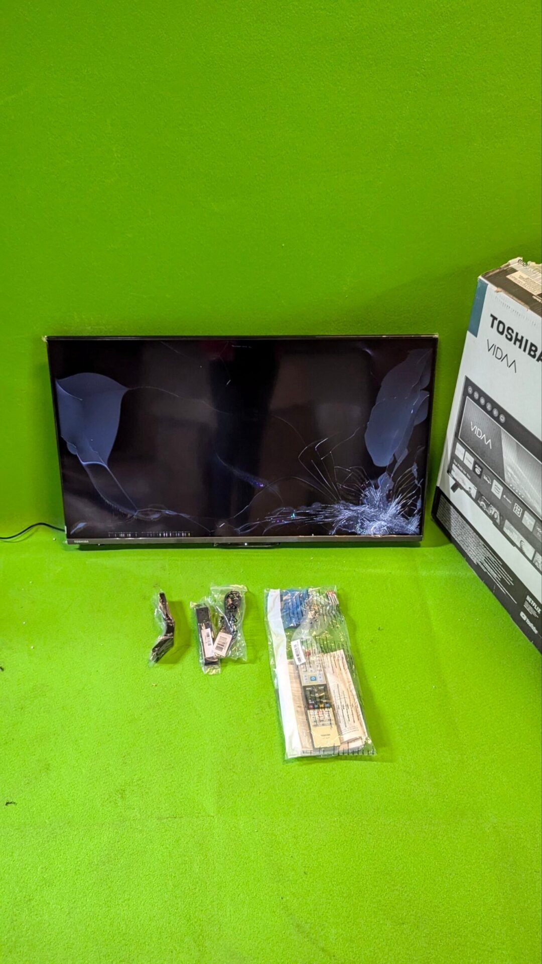 Foto 2 de REPUESTOS TOSHIBA 40LV2E63DG Smart TV de 40″