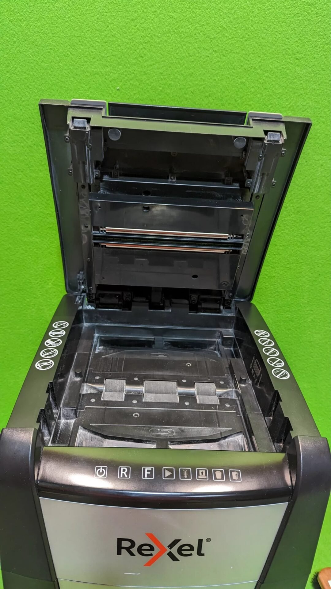 Foto 2 de Rexel Optimum Autofeed Destructora de Papel – Como nuevo