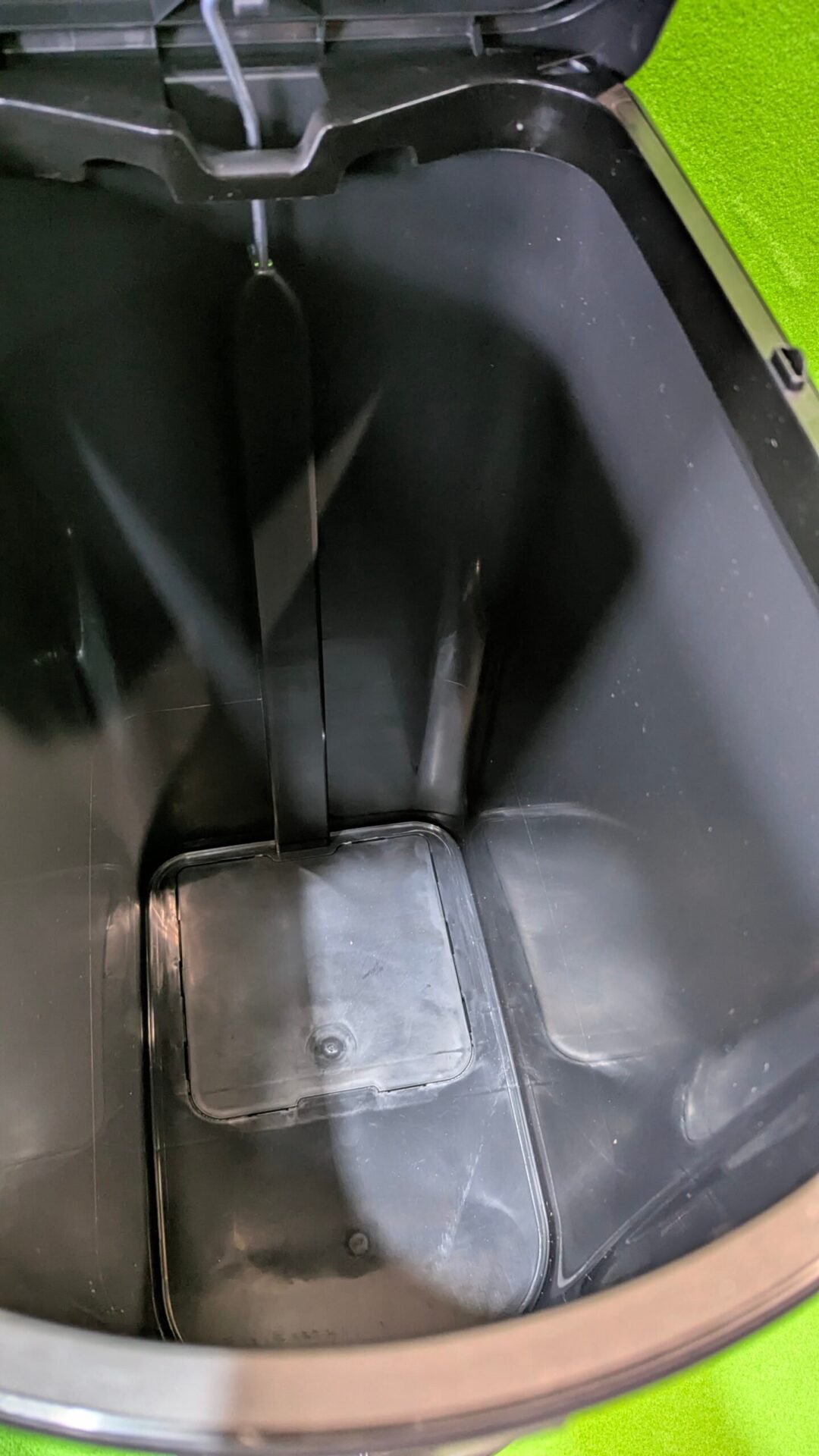 Foto 7 de Rotho Cubo de basura Paso de 50 litros para separación de residuos con tapa y pe