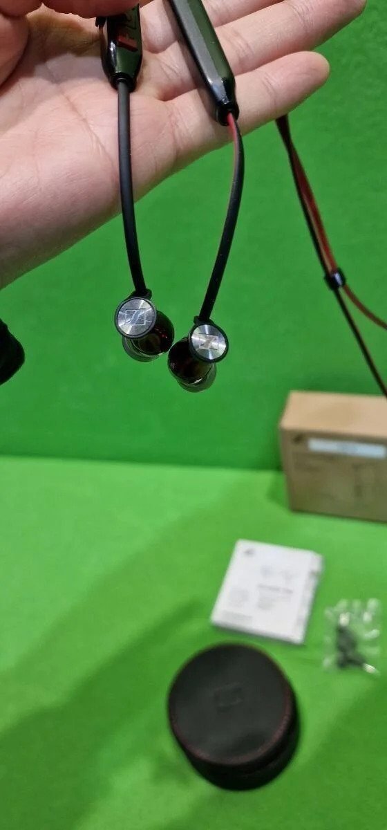 Foto 4 de Sennheiser Momentum Free Auriculares – Como nuevo – Ref. 181D