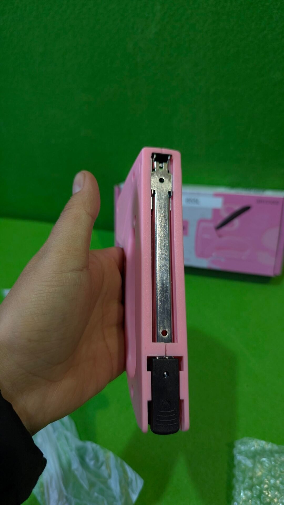 Foto 4 de SHALL Pistola de grapas ligera para madera