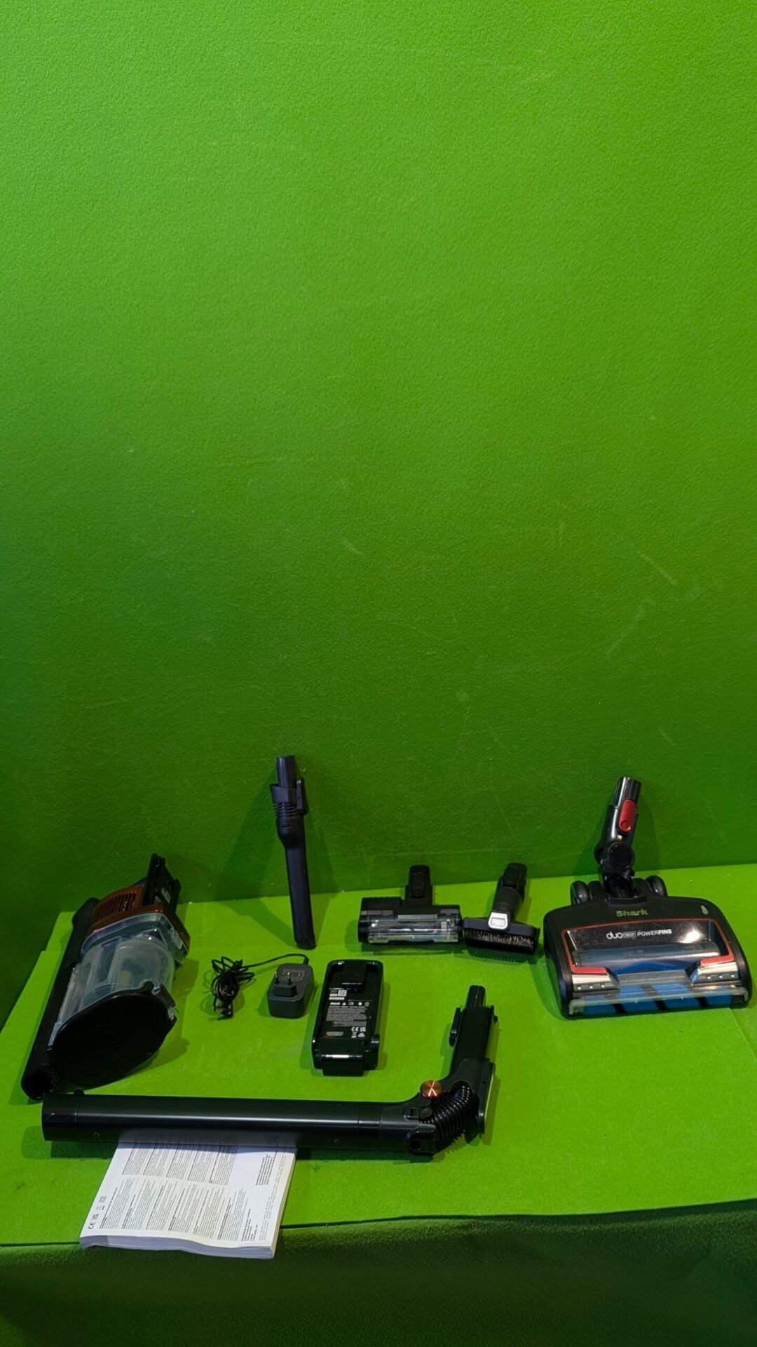 Foto 3 de Shark Aspiradora sin cable, 60 min autonomía IZ300EUT