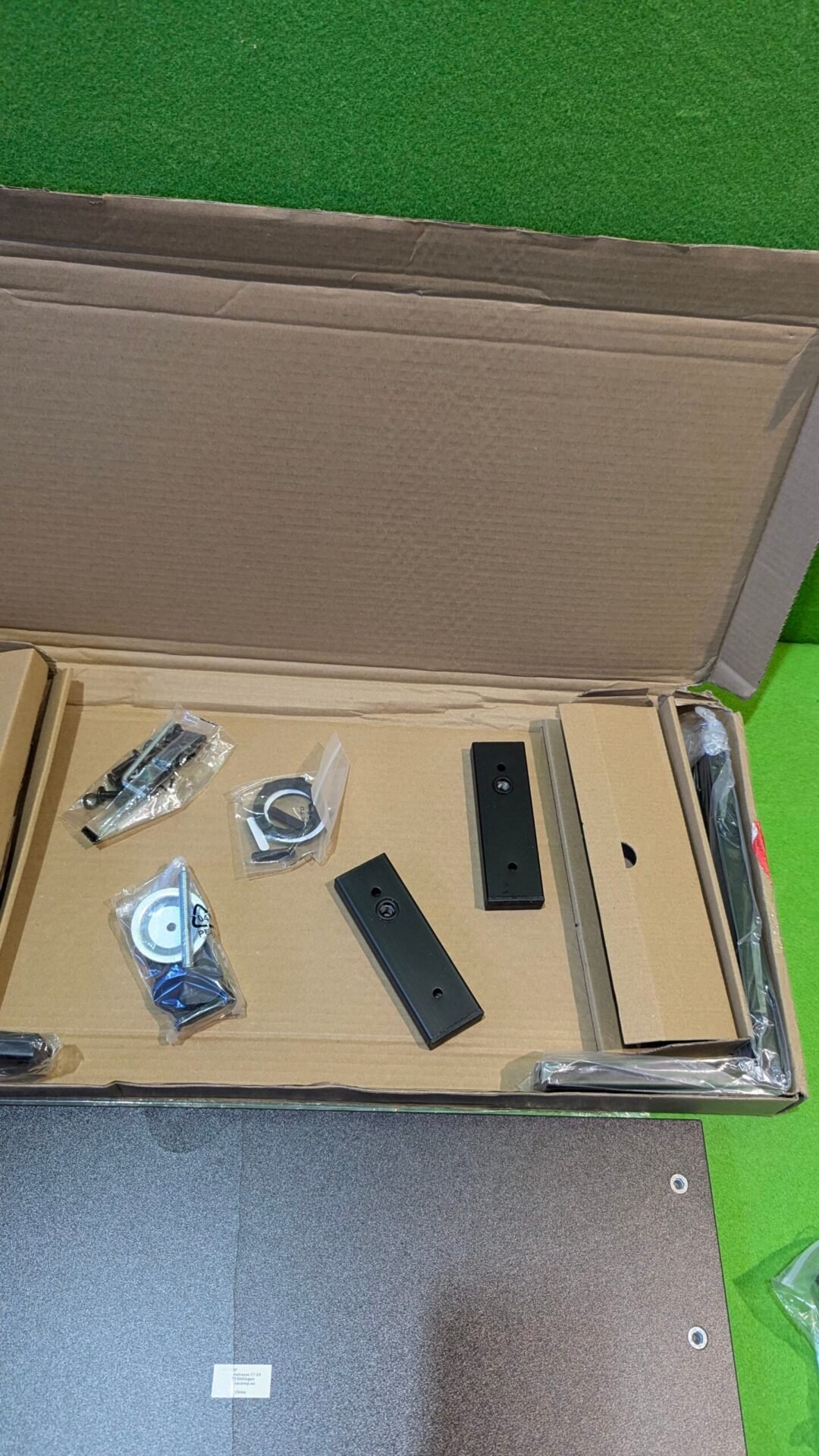 Foto 4 de Soporte para monitor, negro con Defecto